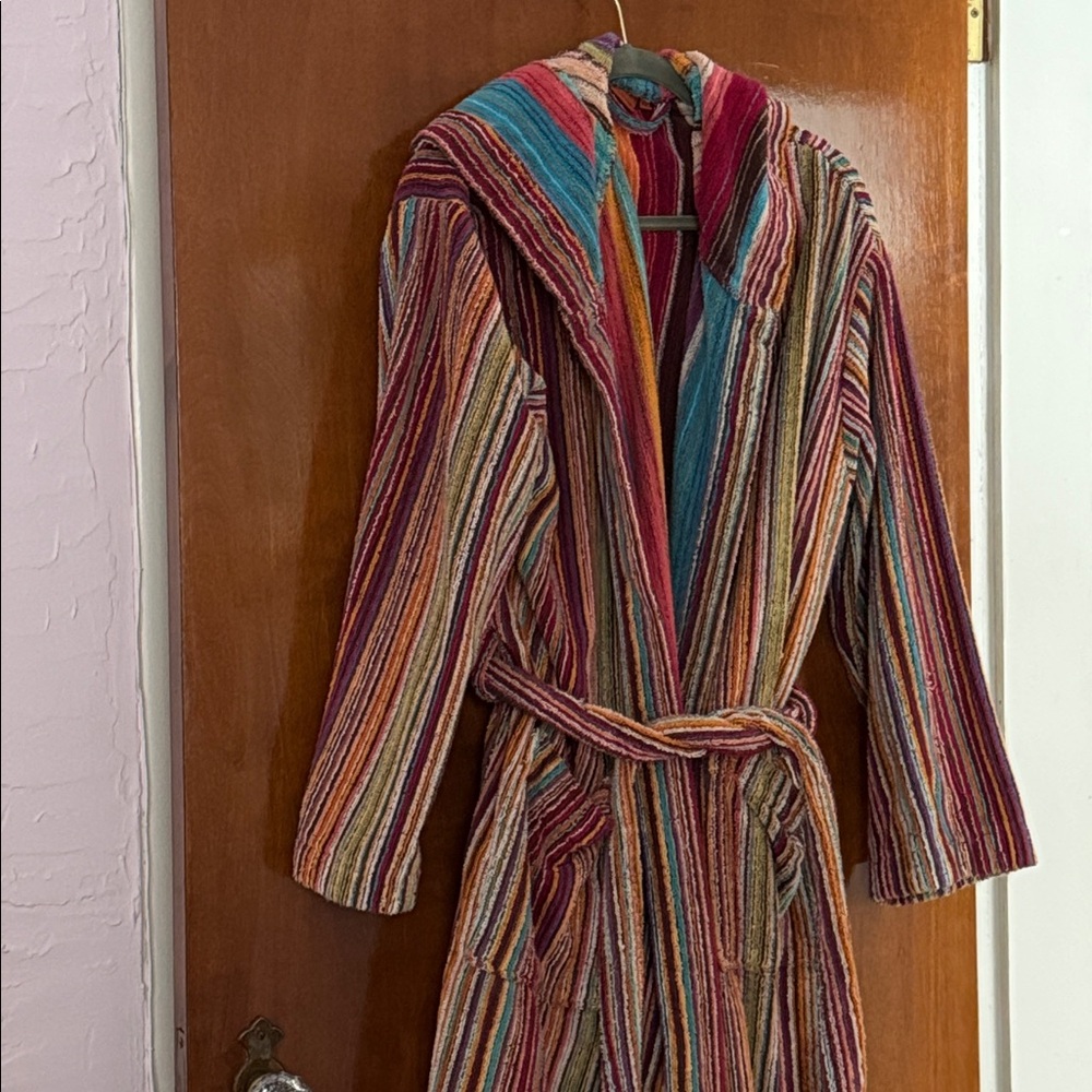 Like New Gorgeous Unisex Missoni Hooded Robe, size XL